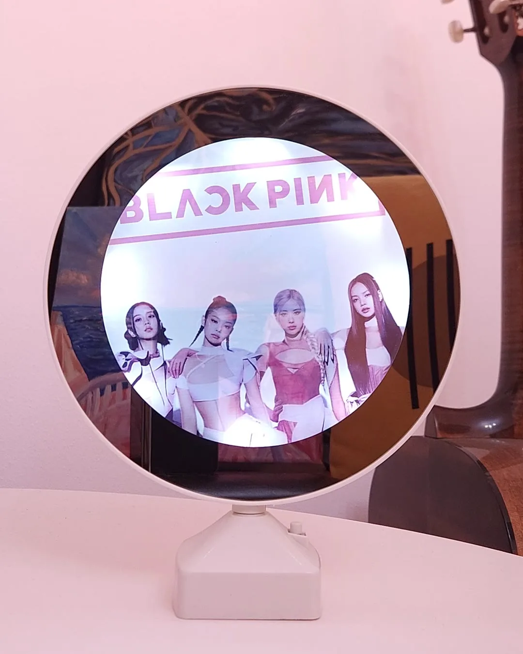 Oglinda Magica cu BLACKPINK - Model Logo